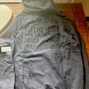 Taylor Swift Eras Tour Hoodie BNWT size small shipped with confetti